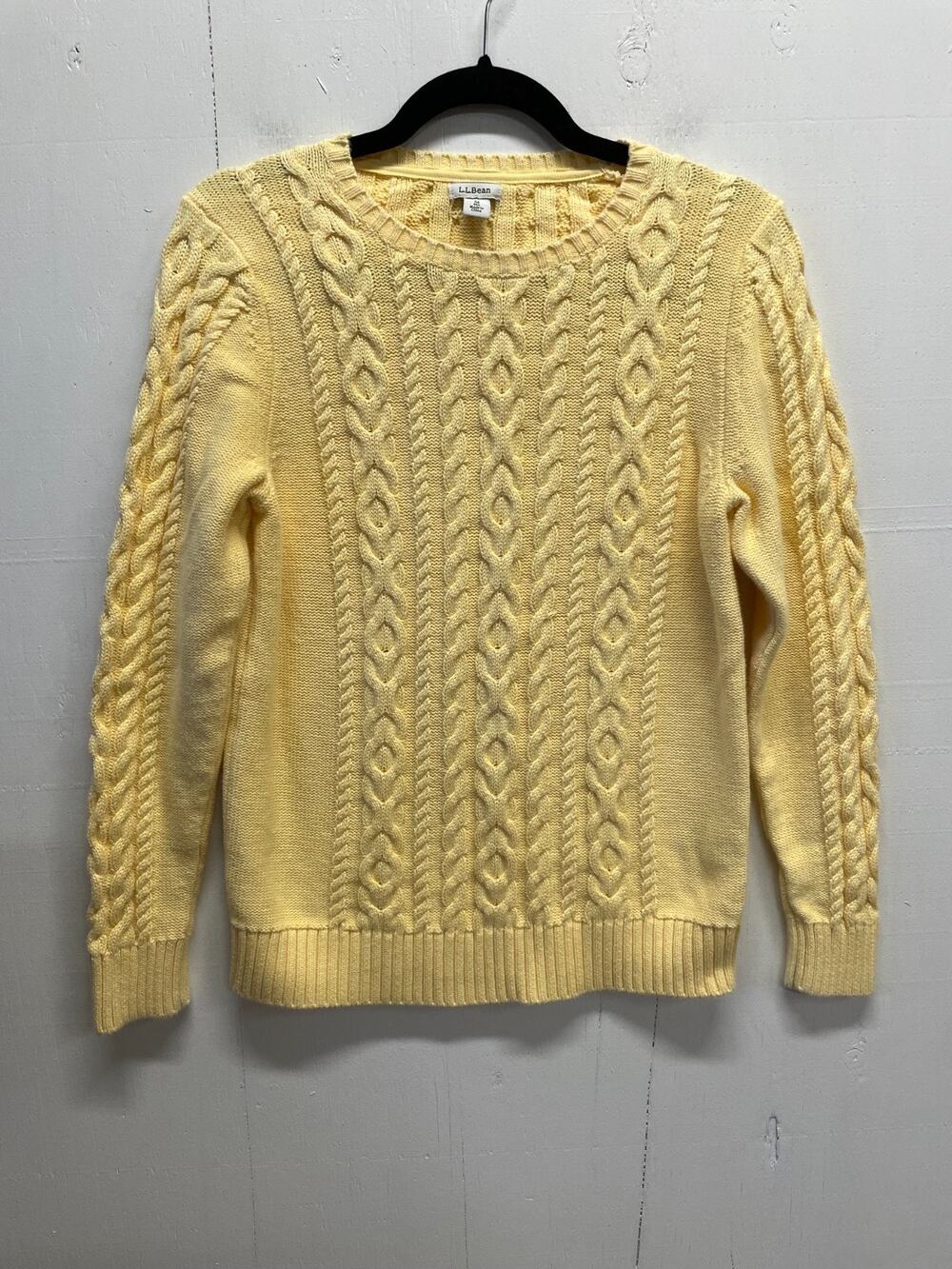 L.L. Bean Women's Cableknit Butter Yellow Sweater Size Medium 100% Cotton